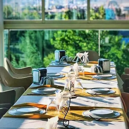 Ceti̇n Presti̇ge ארדק