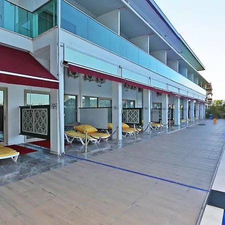 Ceti̇n Presti̇ge Hotel