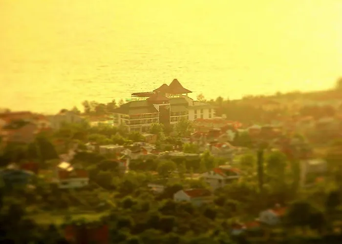 Hotel Ceti̇n Presti̇ge